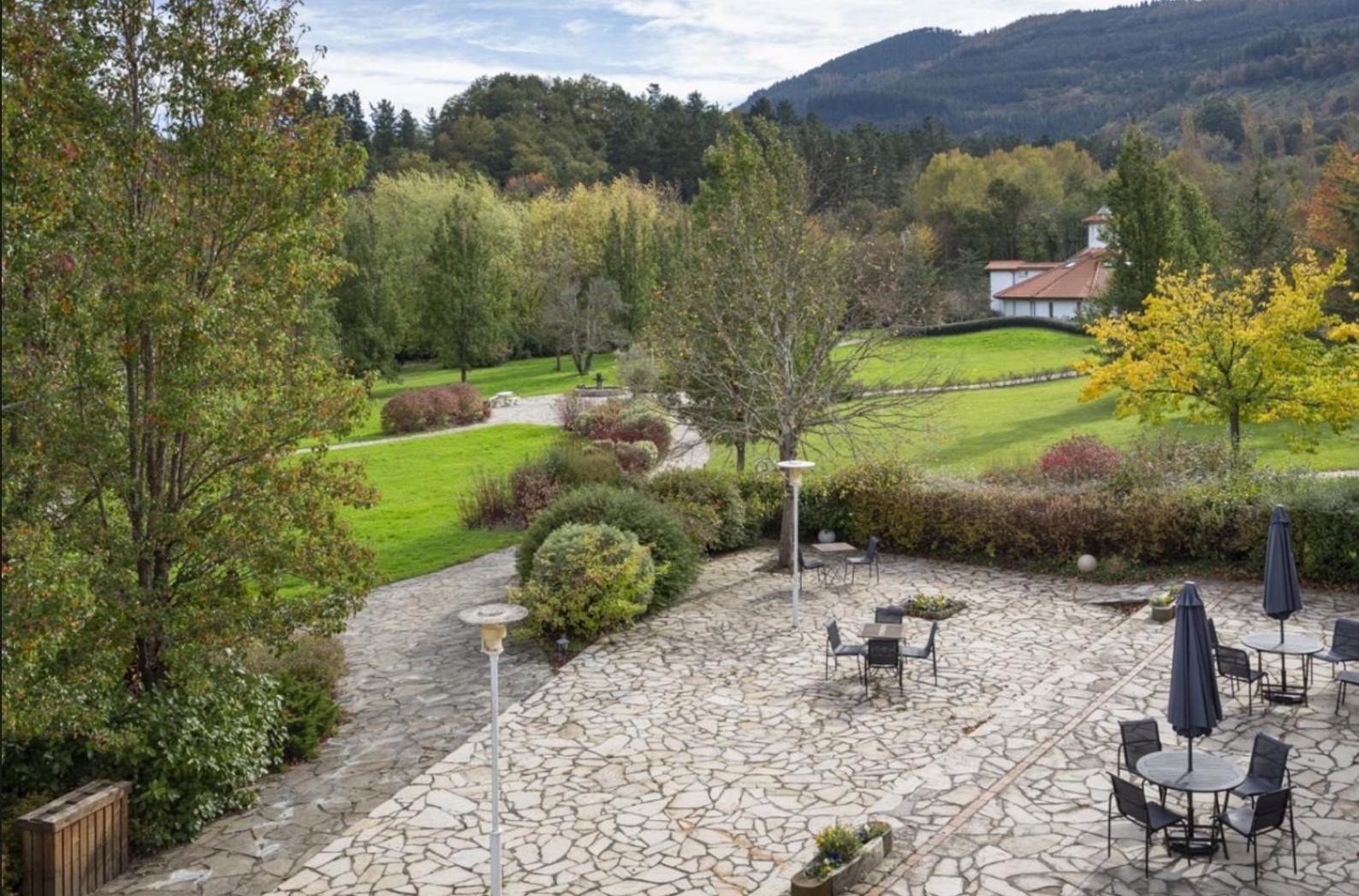 Amalurra Ecohotel & Retreat Center Laiseca Exterior photo